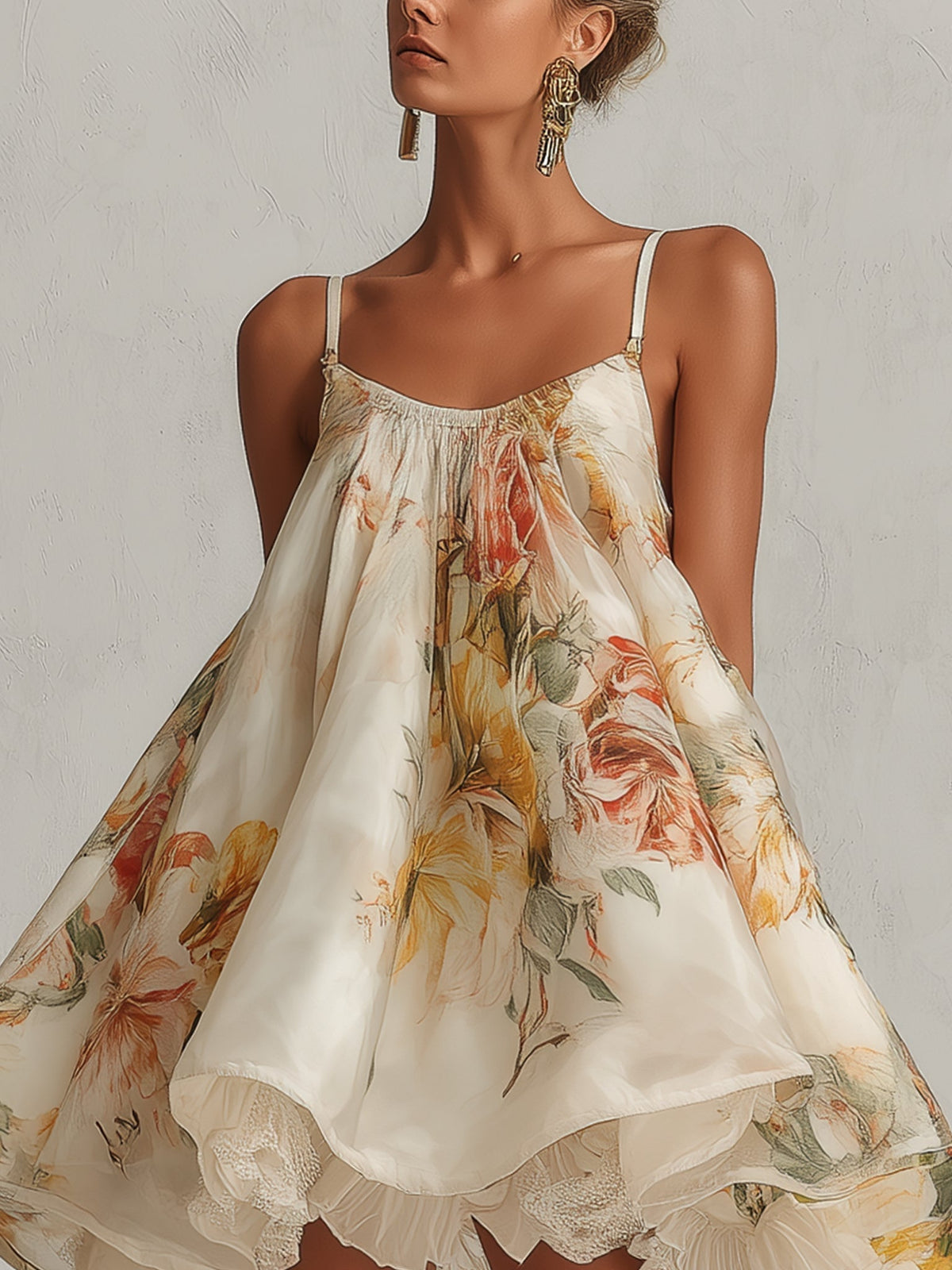 Blanche | Mini Abito a Trapezio in Organza Floreale Beige con Bordo in Pizzo