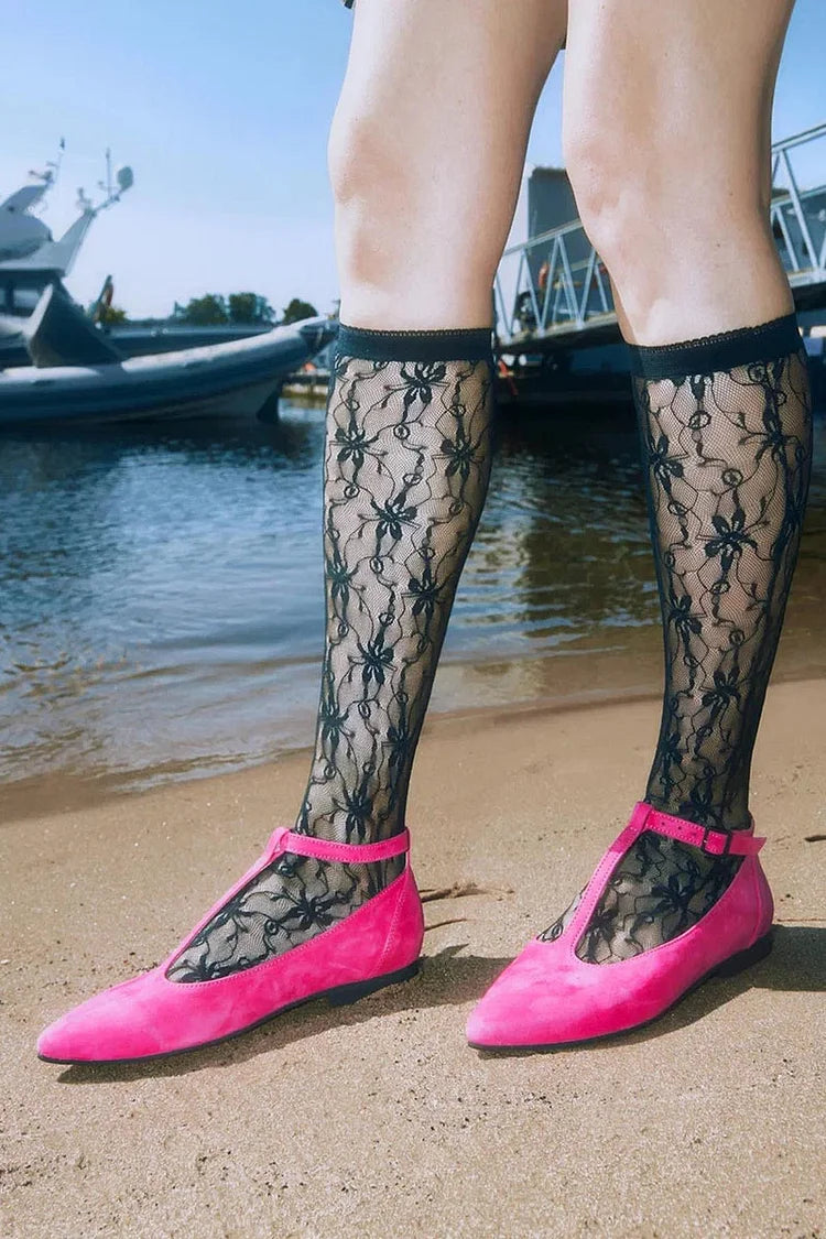 Bailarine Fucsia a Punta con Fibbia e Cinturino a T.