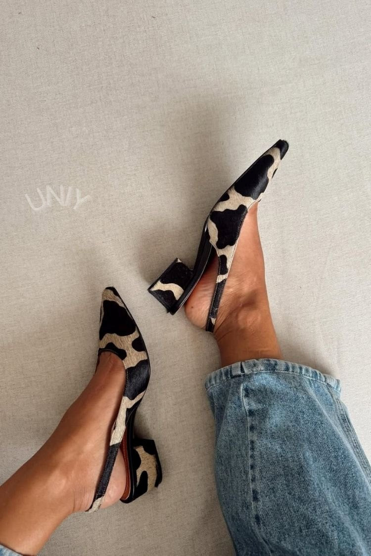 tacchi con tacco largo stampa mucca punta affusolata slingback classici.