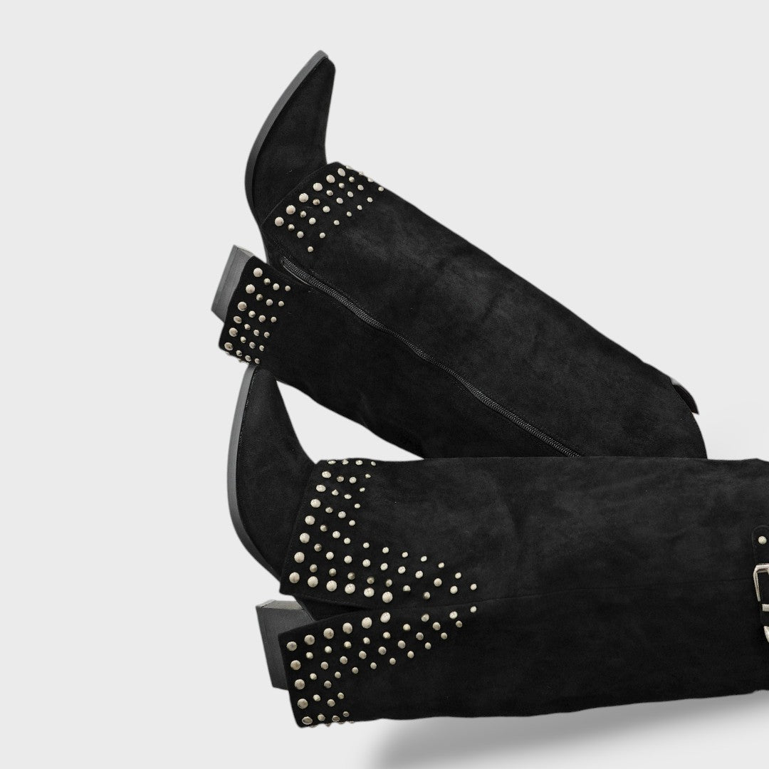 Noa™ – Bota Tachas