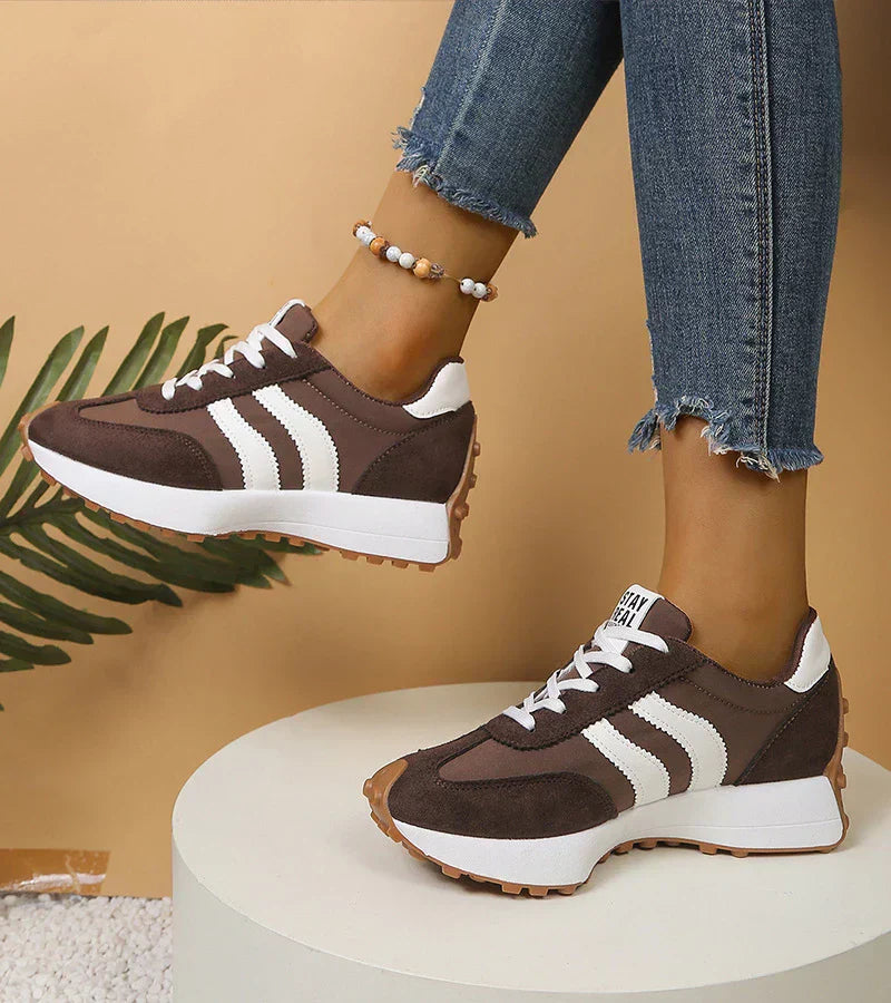 Martina™ – Zapatilla Retro