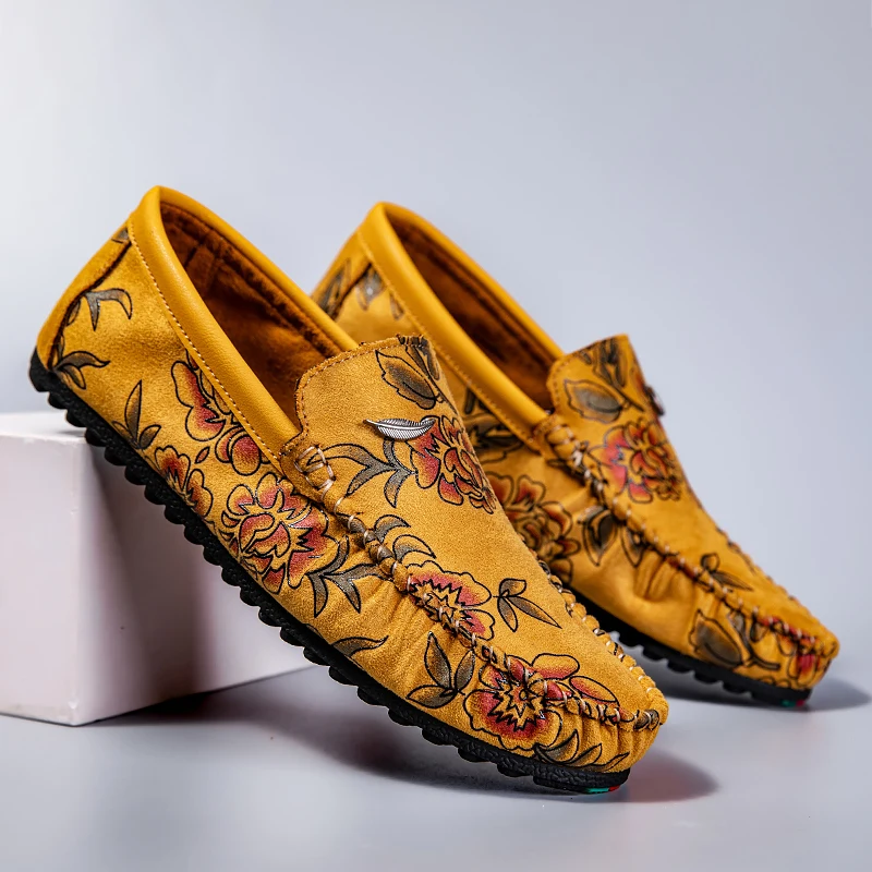 Mocasines de piel con estampado floral