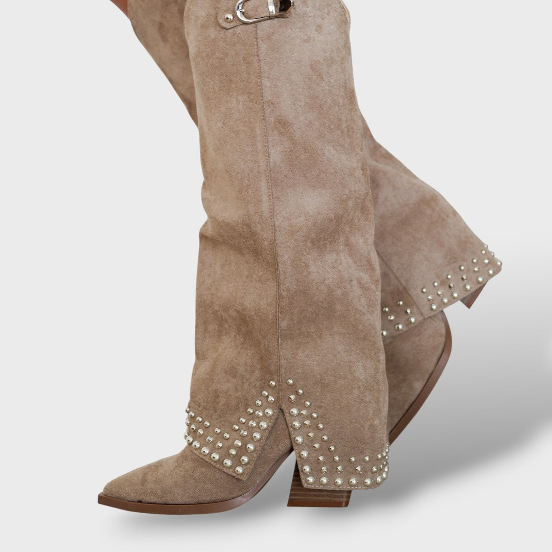 Noa™ – Bota Tachas