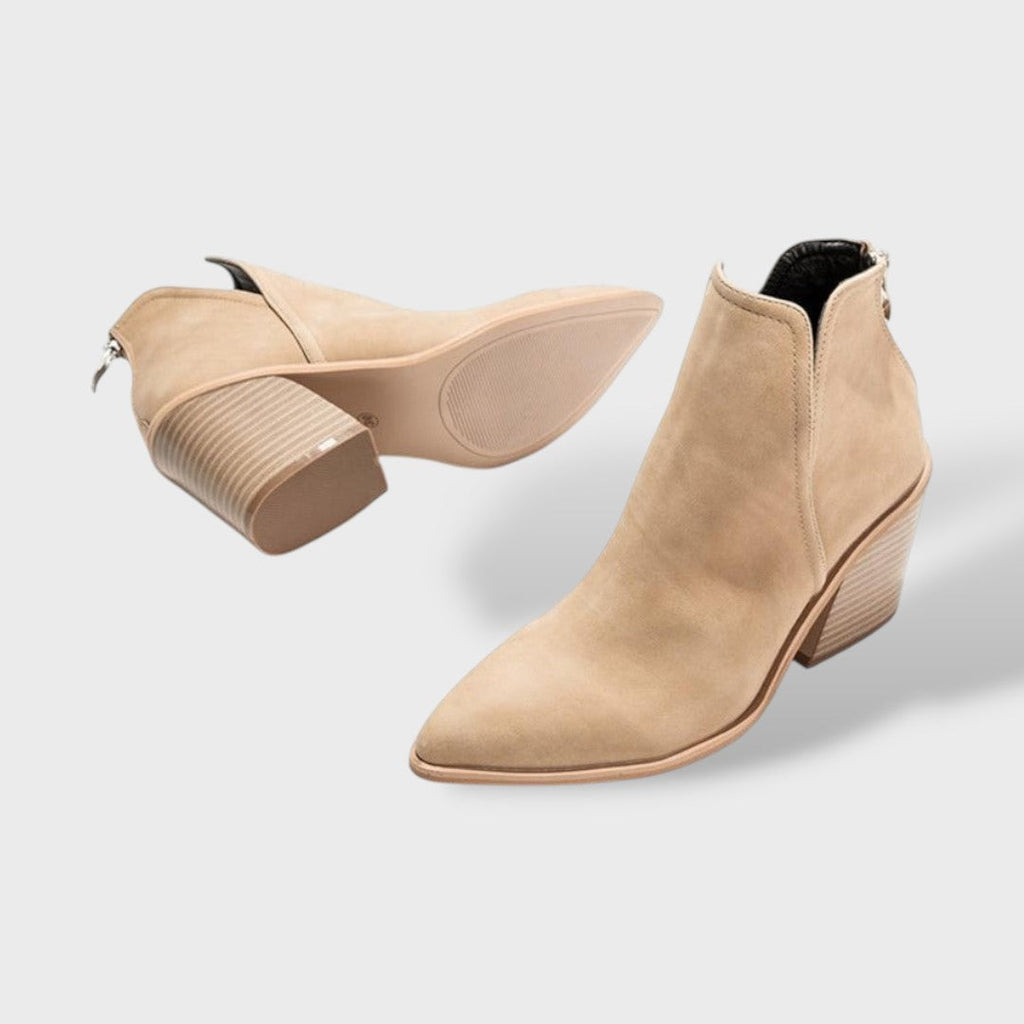 Lía™ – Botín Suede