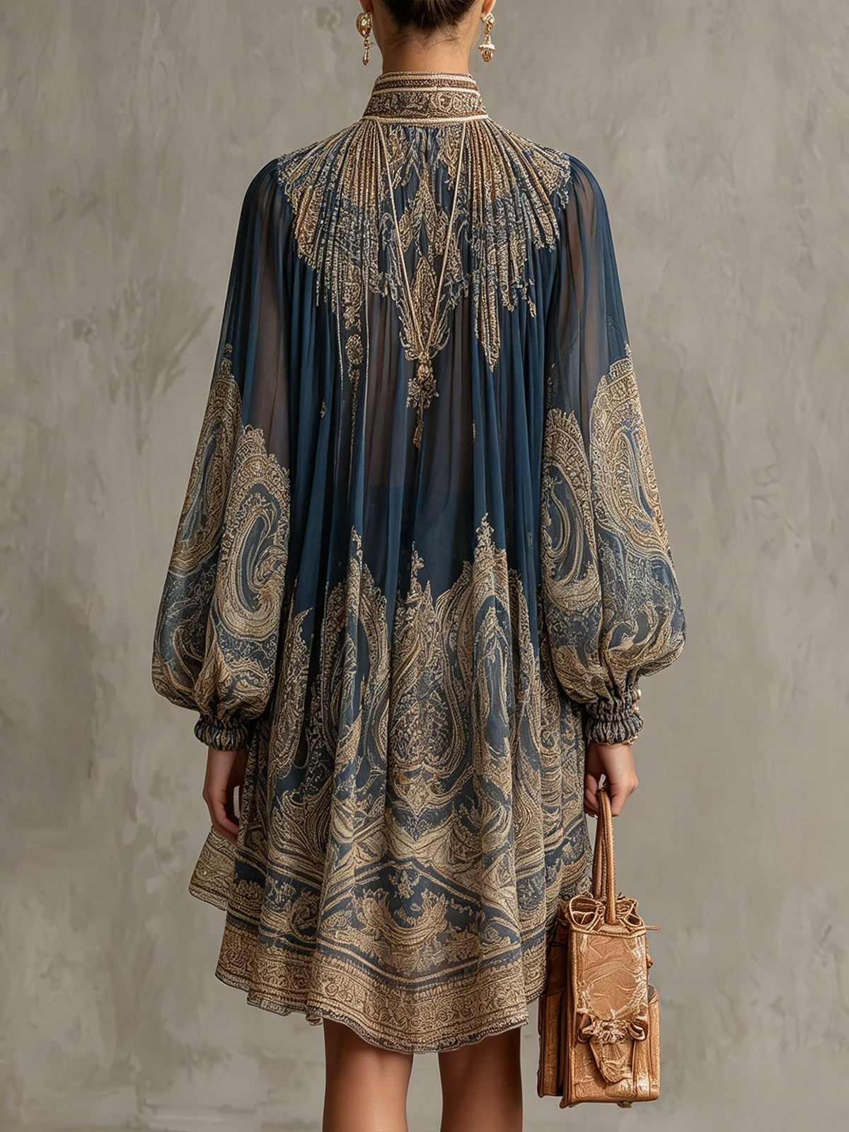 Bérénice | Mini Abito Asimmetrico in Chiffon con Stampa Barocca Blu Navy e Collo Alto