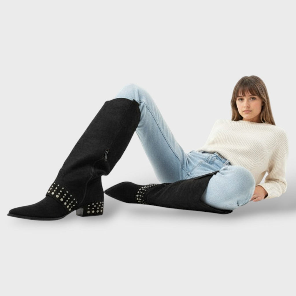 Noa™ – Bota Tachas