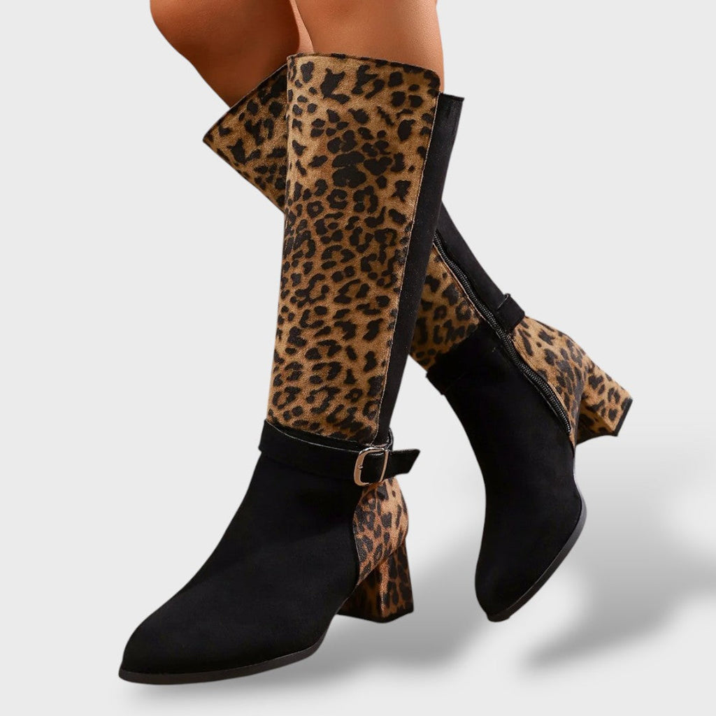 Elara™ – Bota Leopardo