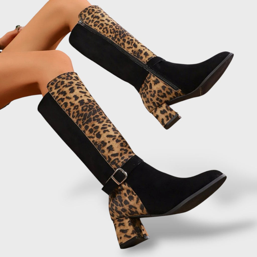 Elara™ – Bota Leopardo