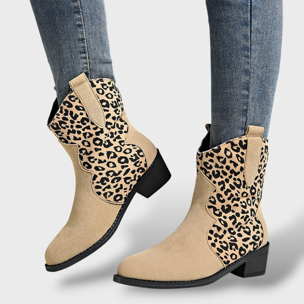 Aura™ – Bota Camel