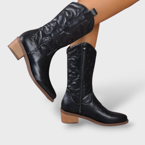 Alma™ – Bota Bordada